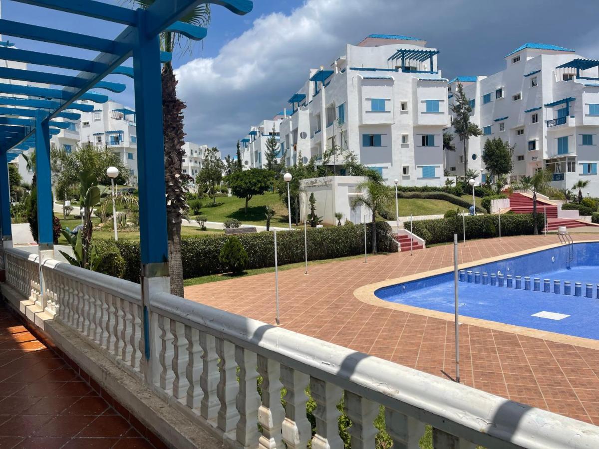 Luxury Apartment With Swimming Pool View มารีนาสมีร์ ภายนอก รูปภาพ